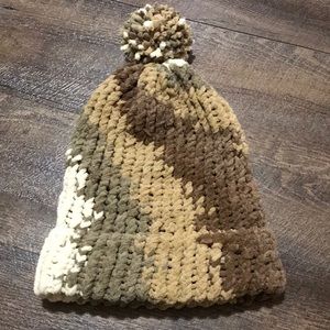 Host Pick 💓Cozy knit slouch style hat, handmade. Adult size🧶